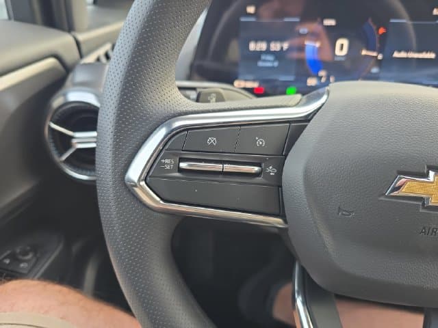 New 2026 Chevrolet Equinox EV LT - photo - 17