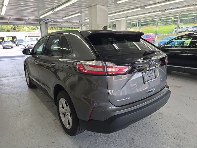 Pre-Owned 2024 Ford Edge SE - photo - 2