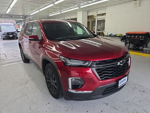 Pre-Owned 2023 Chevrolet Traverse RS - photo - 6