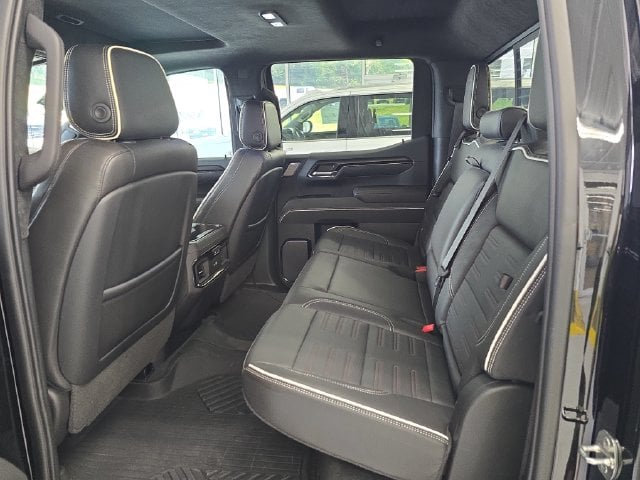 Pre-Owned 2024 GMC Sierra 1500 AT4X - photo - 9