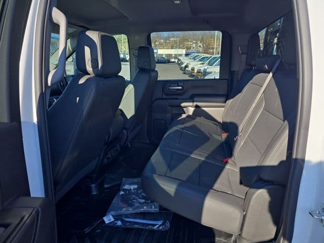 New 2026 GMC Sierra 3500HD Pro - photo - 9