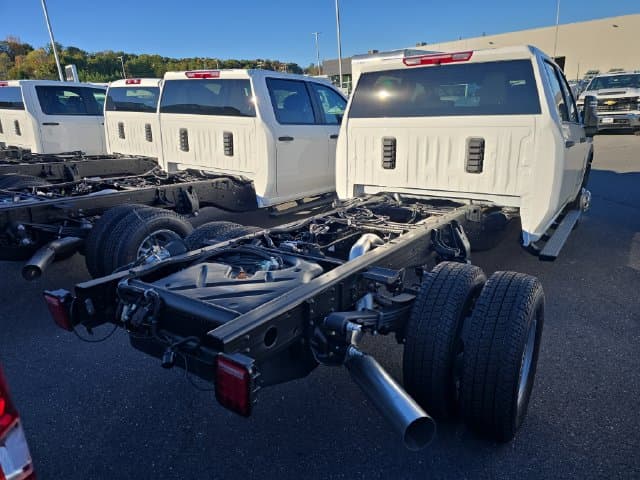 New 2026 GMC Sierra 3500HD Pro - photo - 3