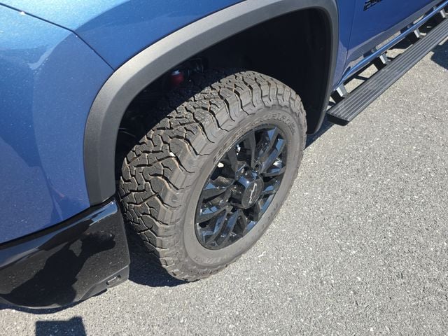 New 2026 Chevrolet Silverado 2500HD LT - photo - 8