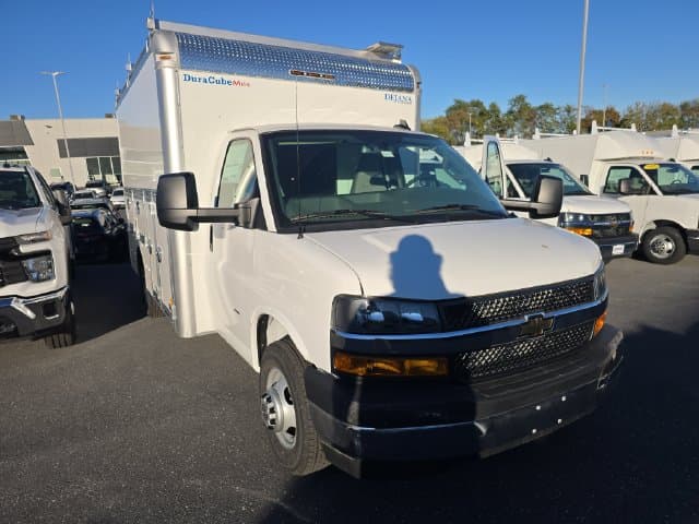 New 2026 Chevrolet Express 3500 Work Van - photo - 7