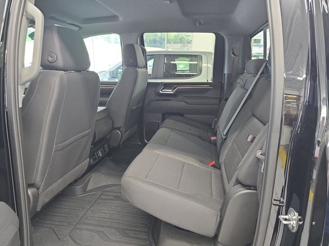 Pre-Owned 2025 GMC Sierra 2500HD SLE - photo - 9