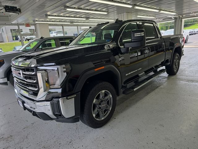 Pre-Owned 2025 GMC Sierra 2500HD SLE - photo - 1