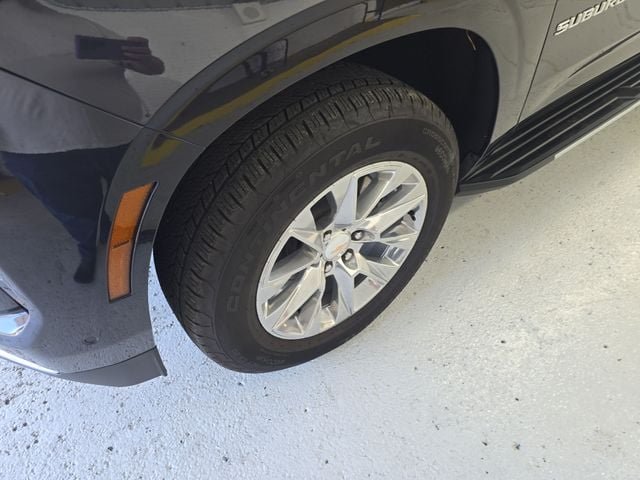 Pre-Owned 2025 Chevrolet Suburban Premier - photo - 8