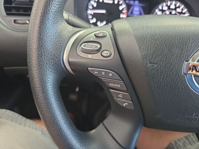 Pre-Owned 2019 Nissan Pathfinder S - photo - 18