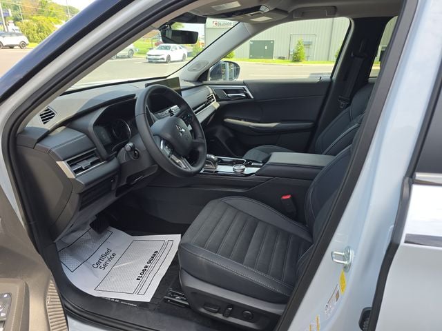 Pre-Owned 2025 Mitsubishi Outlander Trail Edition - photo - 13