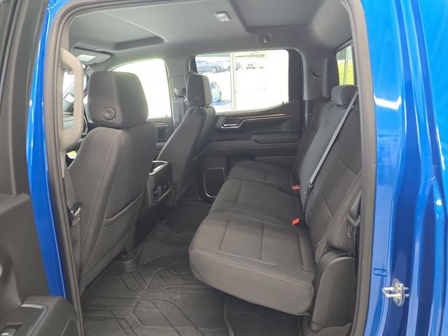 Pre-Owned 2024 Chevrolet Silverado 1500 RST - photo - 9