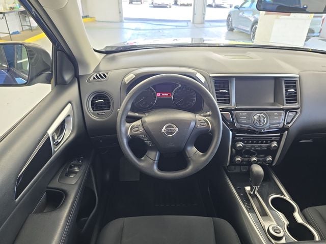 Pre-Owned 2019 Nissan Pathfinder S - photo - 11