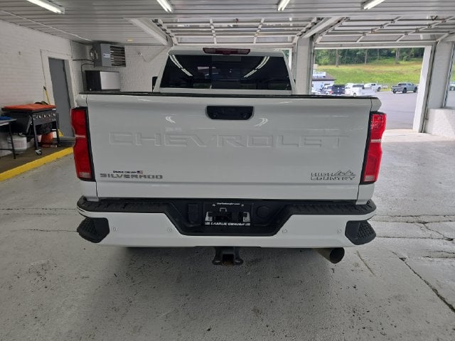 Pre-Owned 2025 Chevrolet Silverado 2500HD High Country - photo - 3