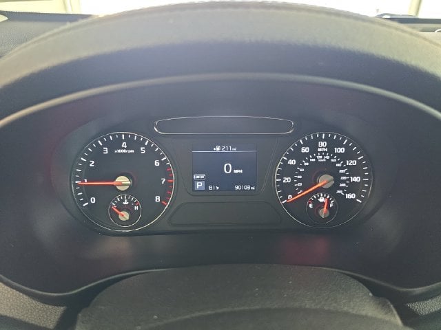 Pre-Owned 2020 Kia Sorento LX - photo - 16