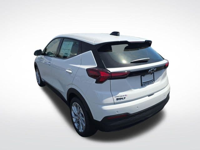 New 2027 Chevrolet Bolt EV LT - photo - 2
