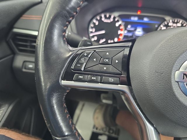 Pre-Owned 2019 Nissan Altima 2.5 SR - photo - 19