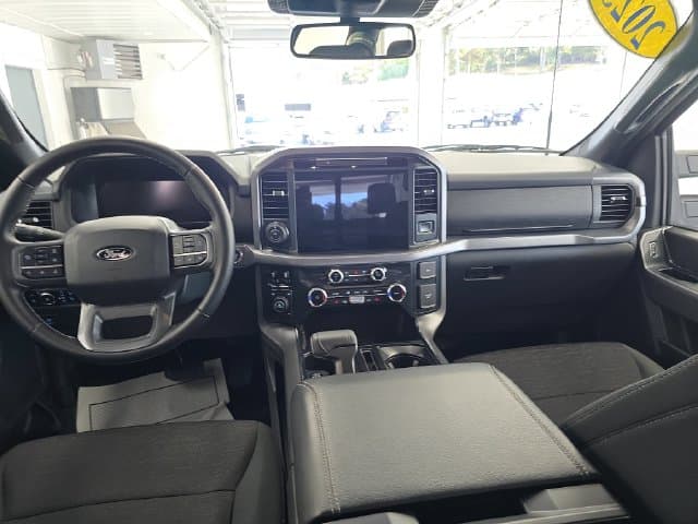 Pre-Owned 2025 Ford F-150 XLT - photo - 10