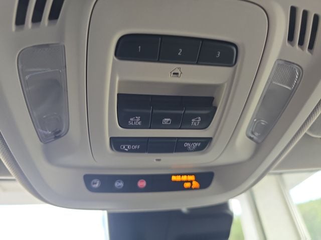 Pre-Owned 2023 Buick Envision Avenir - photo - 23