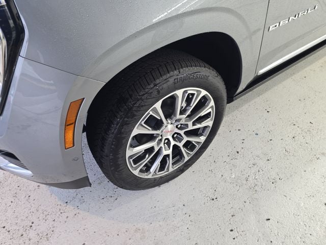 New 2026 GMC Yukon XL Denali - photo - 9