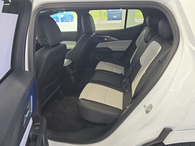 Pre-Owned 2025 Chevrolet Equinox EV LT - photo - 9