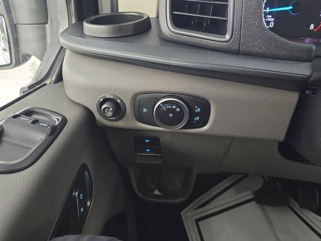 Pre-Owned 2025 Ford Transit-350 XLT - photo - 19