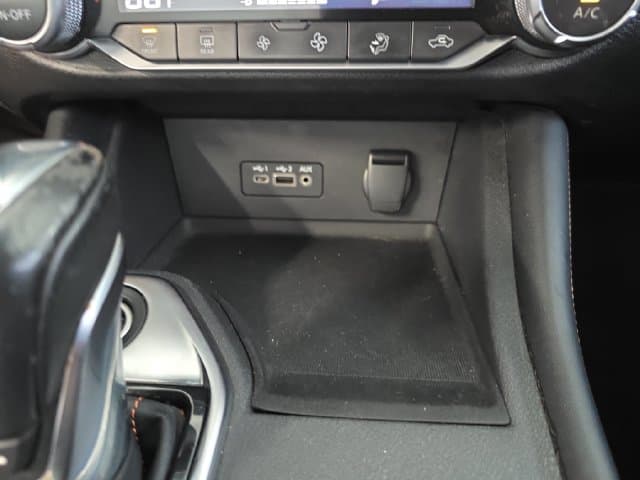 Pre-Owned 2020 Nissan Sentra SR - photo - 20