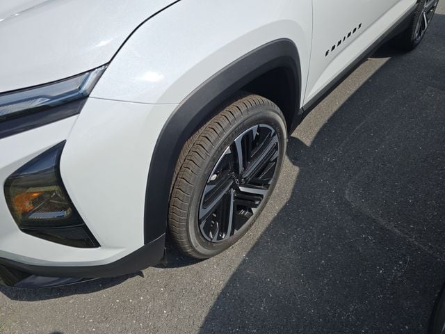 New 2027 Chevrolet Equinox RS - photo - 9