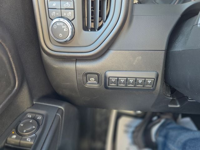 New 2026 GMC Sierra 3500HD Pro - photo - 18
