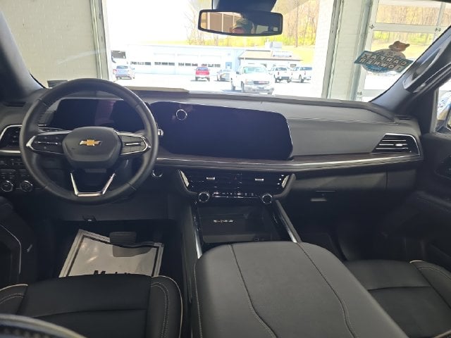Pre-Owned 2025 Chevrolet Suburban Premier - photo - 10