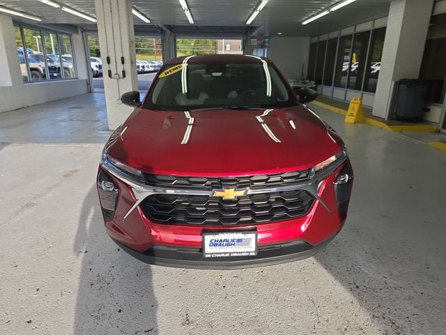 Pre-Owned 2025 Chevrolet Trax LS - photo - 7