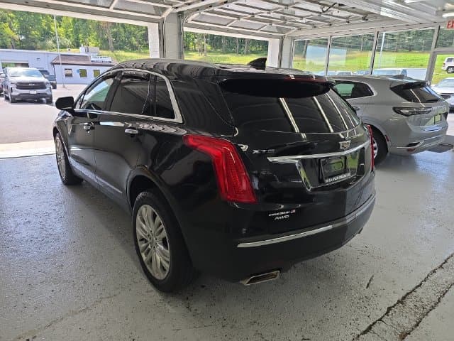 Pre-Owned 2017 Cadillac XT5 Premium Luxury - photo - 2