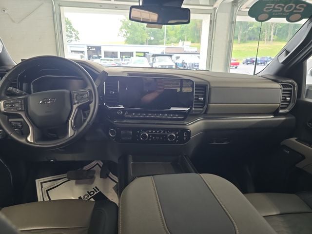 Pre-Owned 2025 Chevrolet Silverado 2500HD ZR2 - photo - 10