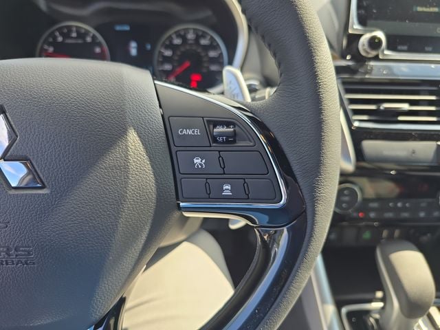 Pre-Owned 2025 Mitsubishi Eclipse Cross SEL - photo - 16