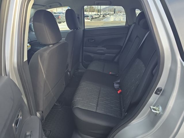 Pre-Owned 2025 Mitsubishi Outlander Sport 2.0 ES - photo - 9