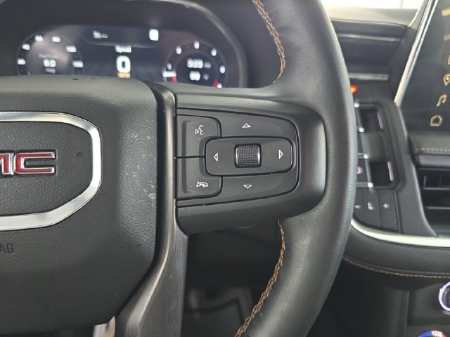 Pre-Owned 2023 GMC Yukon AT4 - photo - 17