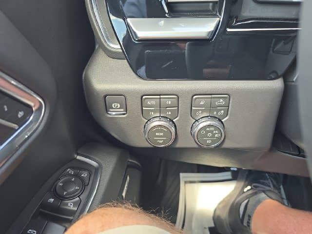 New 2026 GMC Sierra 1500 SLT - photo - 19