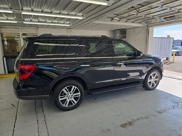 Pre-Owned 2024 Ford Expedition Limited - photo - 5