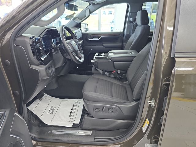 Pre-Owned 2023 Chevrolet Silverado 1500 LT - photo - 12