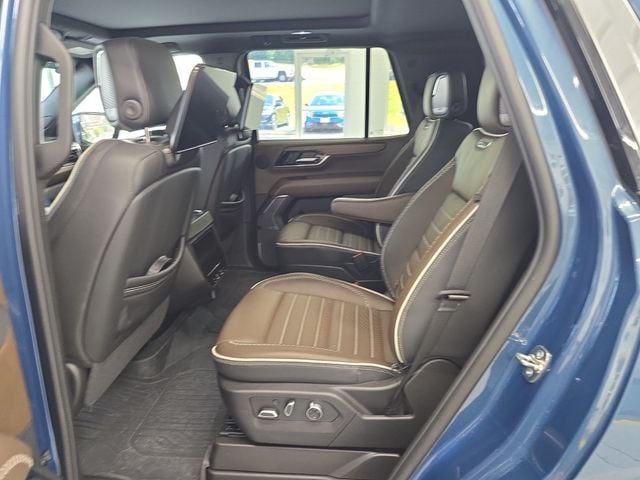 Pre-Owned 2025 GMC Yukon Denali Ultimate - photo - 9