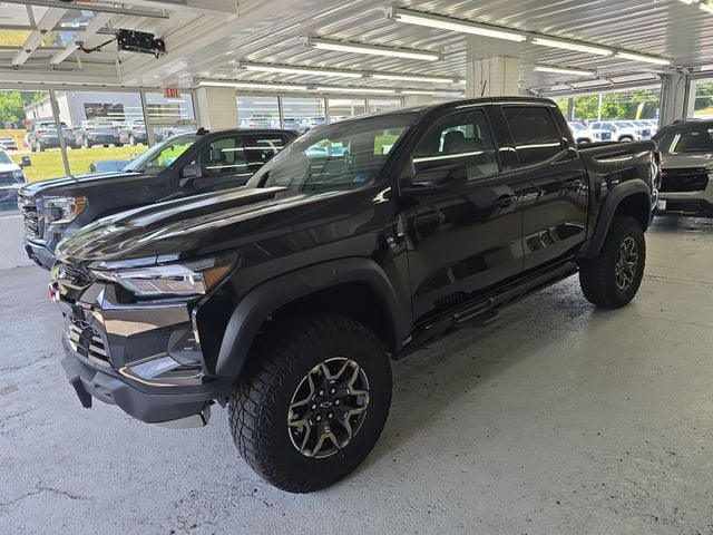 Pre-Owned 2024 Chevrolet Colorado ZR2 - photo - 1