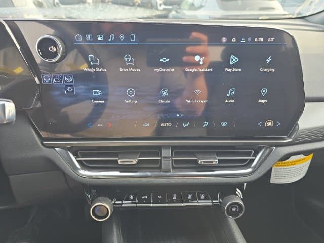 New 2026 Chevrolet Equinox EV LT - photo - 13