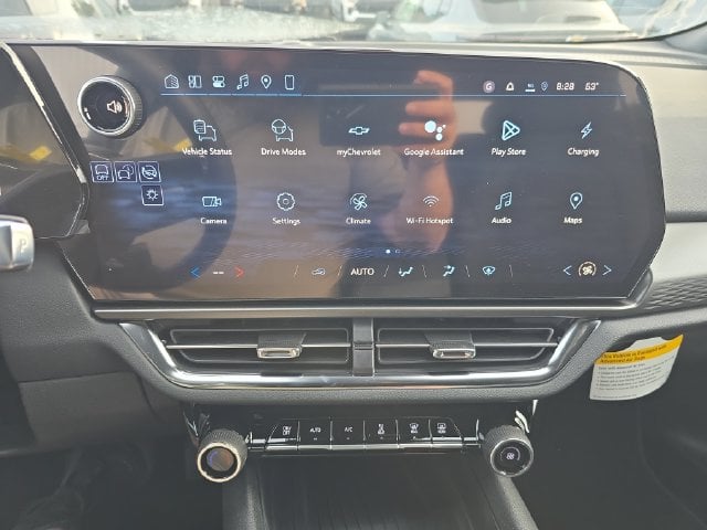 New 2026 Chevrolet Equinox EV LT - photo - 13