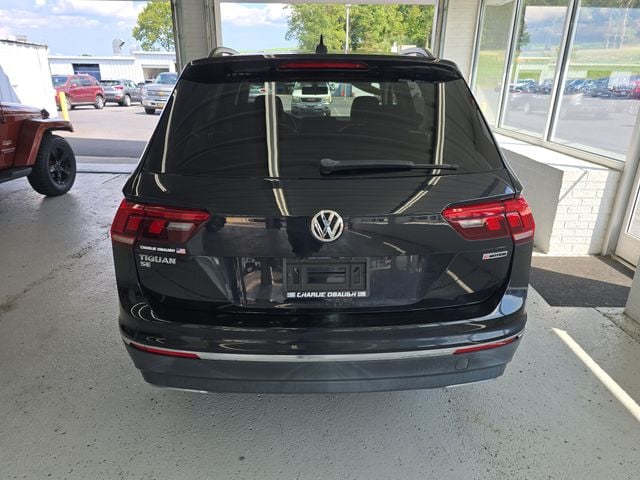 Pre-Owned 2020 Volkswagen Tiguan 2.0T SE - photo - 3