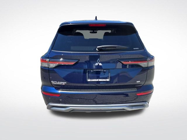 New 2026 Mitsubishi Outlander SE - photo - 3
