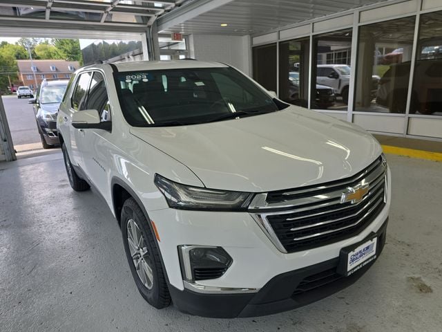 Pre-Owned 2023 Chevrolet Traverse LT - photo - 6