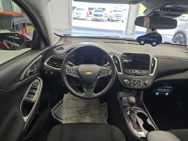 Pre-Owned 2025 Chevrolet Malibu RS - photo - 11