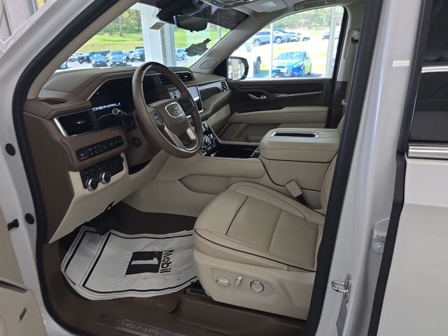 Pre-Owned 2024 GMC Yukon XL Denali - photo - 13