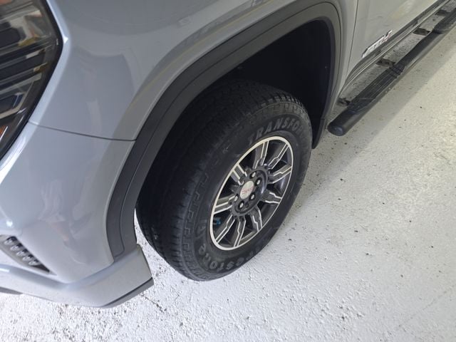 Pre-Owned 2024 GMC Sierra 1500 AT4 - photo - 8