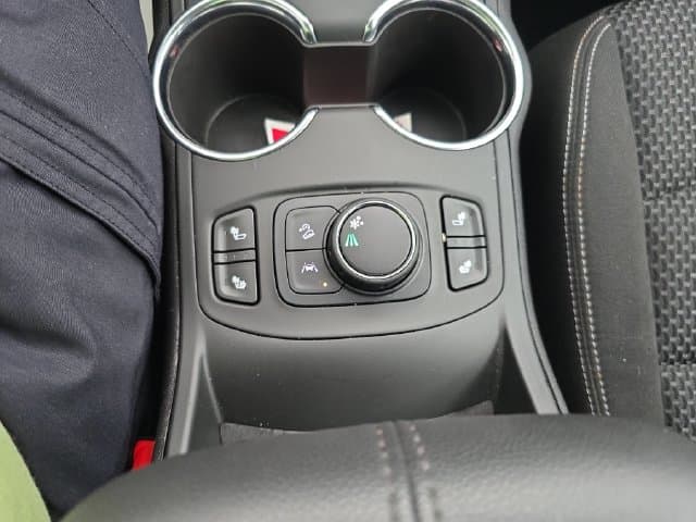 Pre-Owned 2023 GMC Terrain SLE - photo - 21