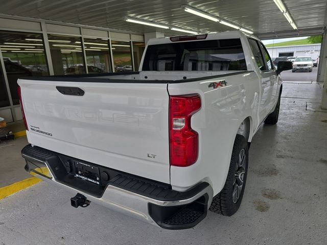 Pre-Owned 2024 Chevrolet Silverado 1500 LT - photo - 4