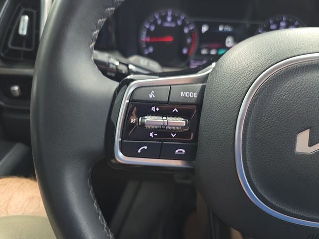 Pre-Owned 2023 Kia Sorento X-Line EX - photo - 19